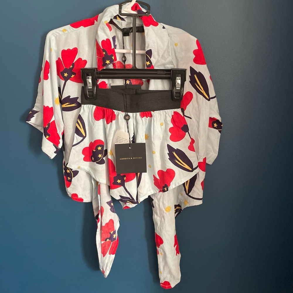 American & Beyond Little Girls Outfit